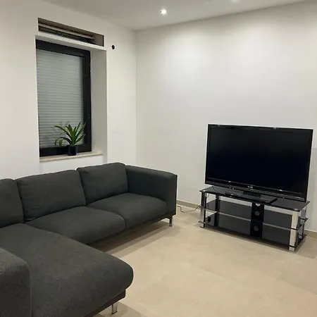 Elegance Et Confort A *