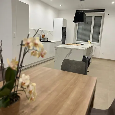 Elegance Et Confort A