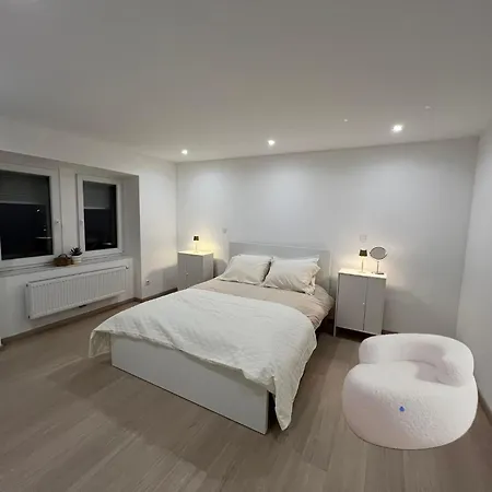 Elegance Et Confort A Gasthuis